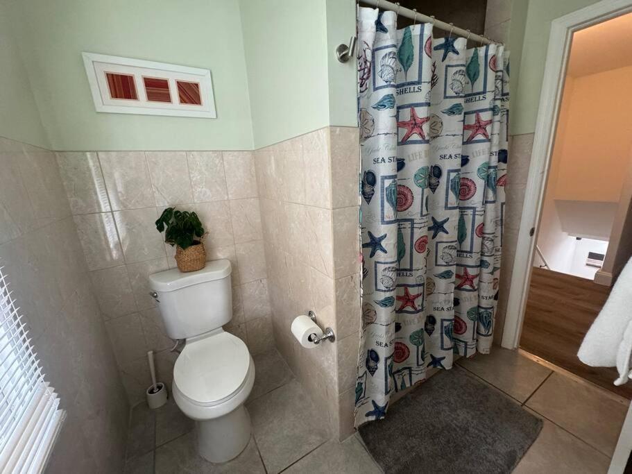 Brickell + Wynwood Wonderland: Spacious 6br Villa
